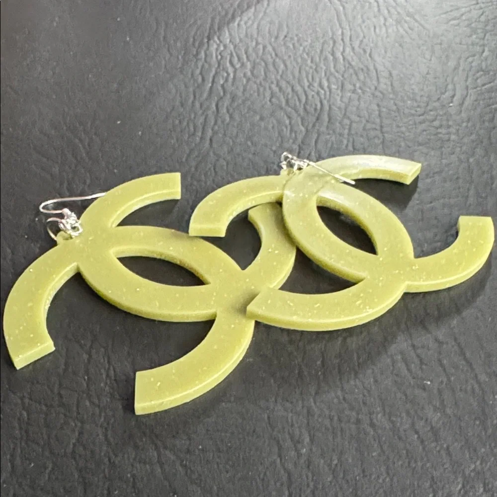 Streetwear Fashion Army Green Dangle Earrings - Picture 10 of 12